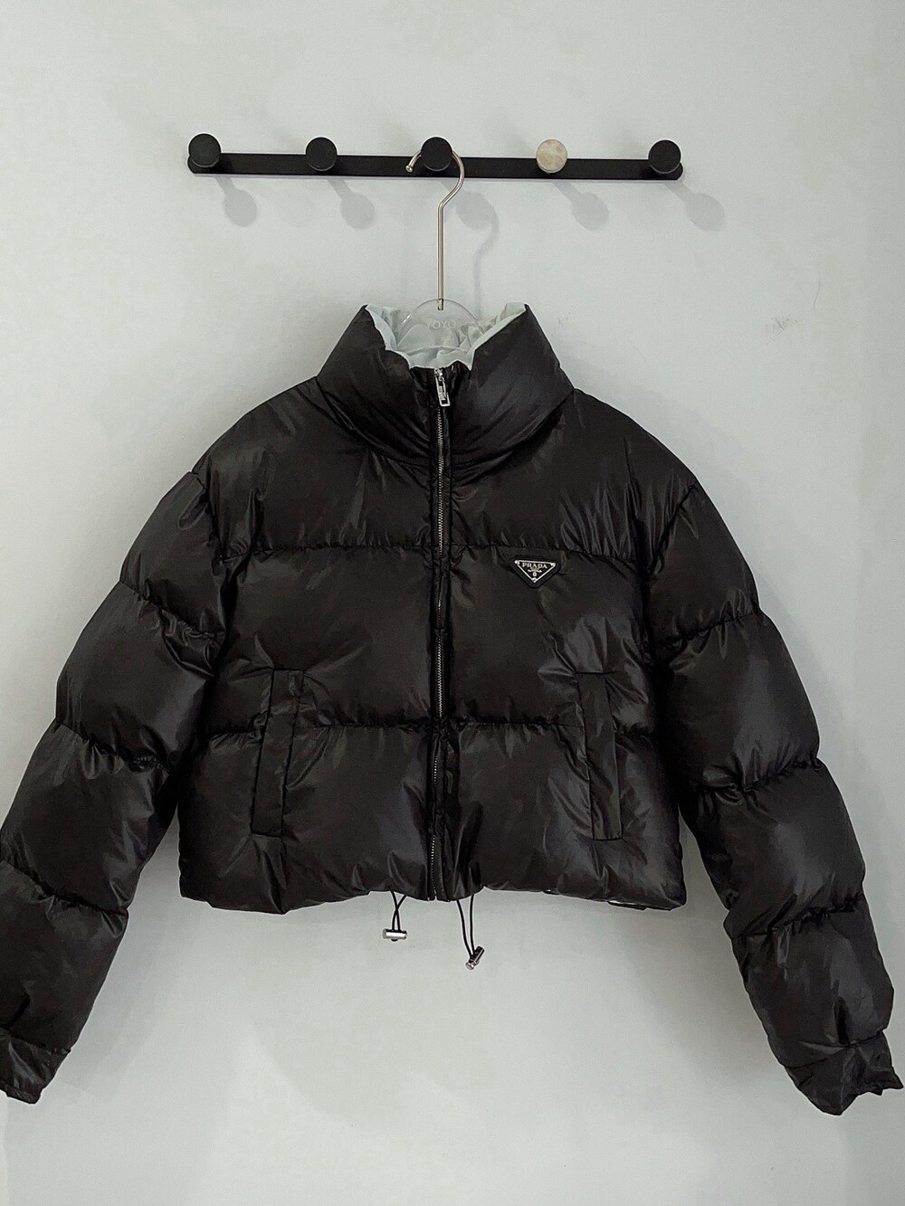 🥼Prada Black Re-Nylon Cropped Puffer Jacket with Triangle Logo